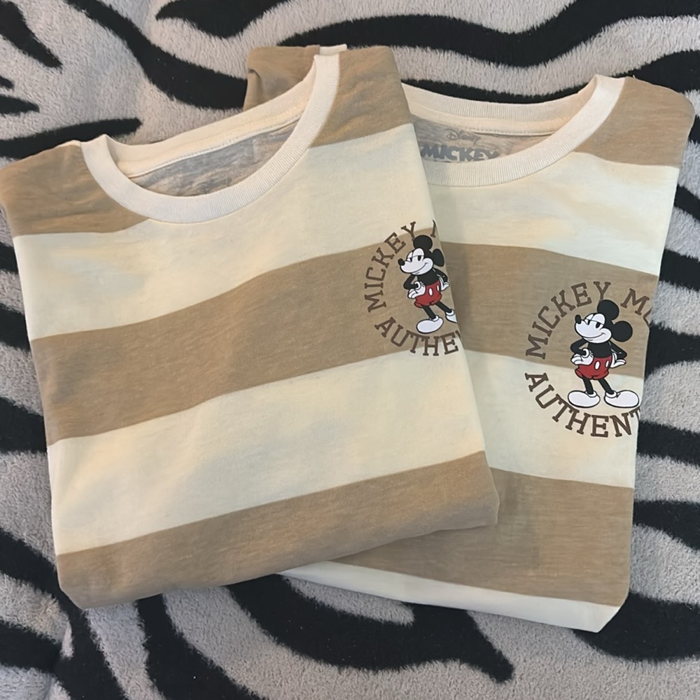 💐Shop Spring 💐Kids T Shirts Mickey Mouse M & L, Harvard Sm or Med - Picture 6 of 8